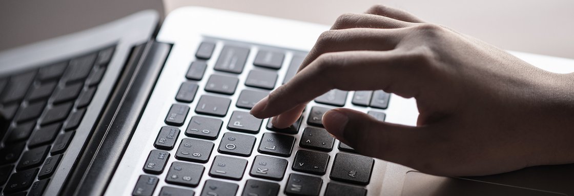 Header Downloads 2200x750