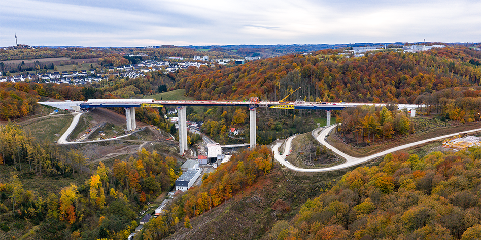 Image 01 - A45, Rahmede viaduct 