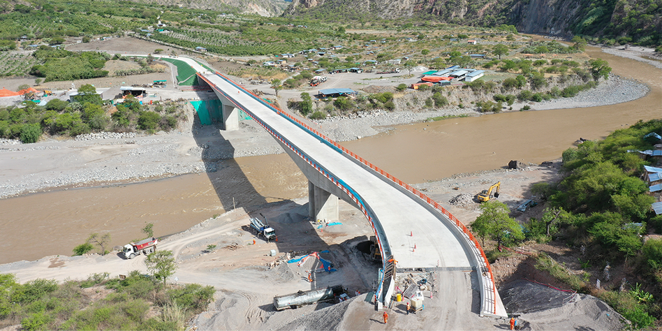 Image 01 - Puente Pampas